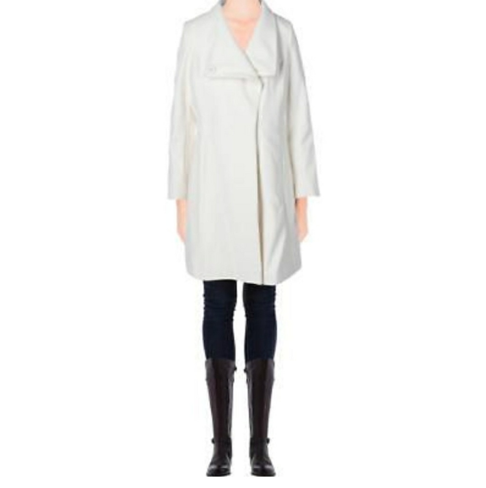 ✳ Winter White Coat ✴